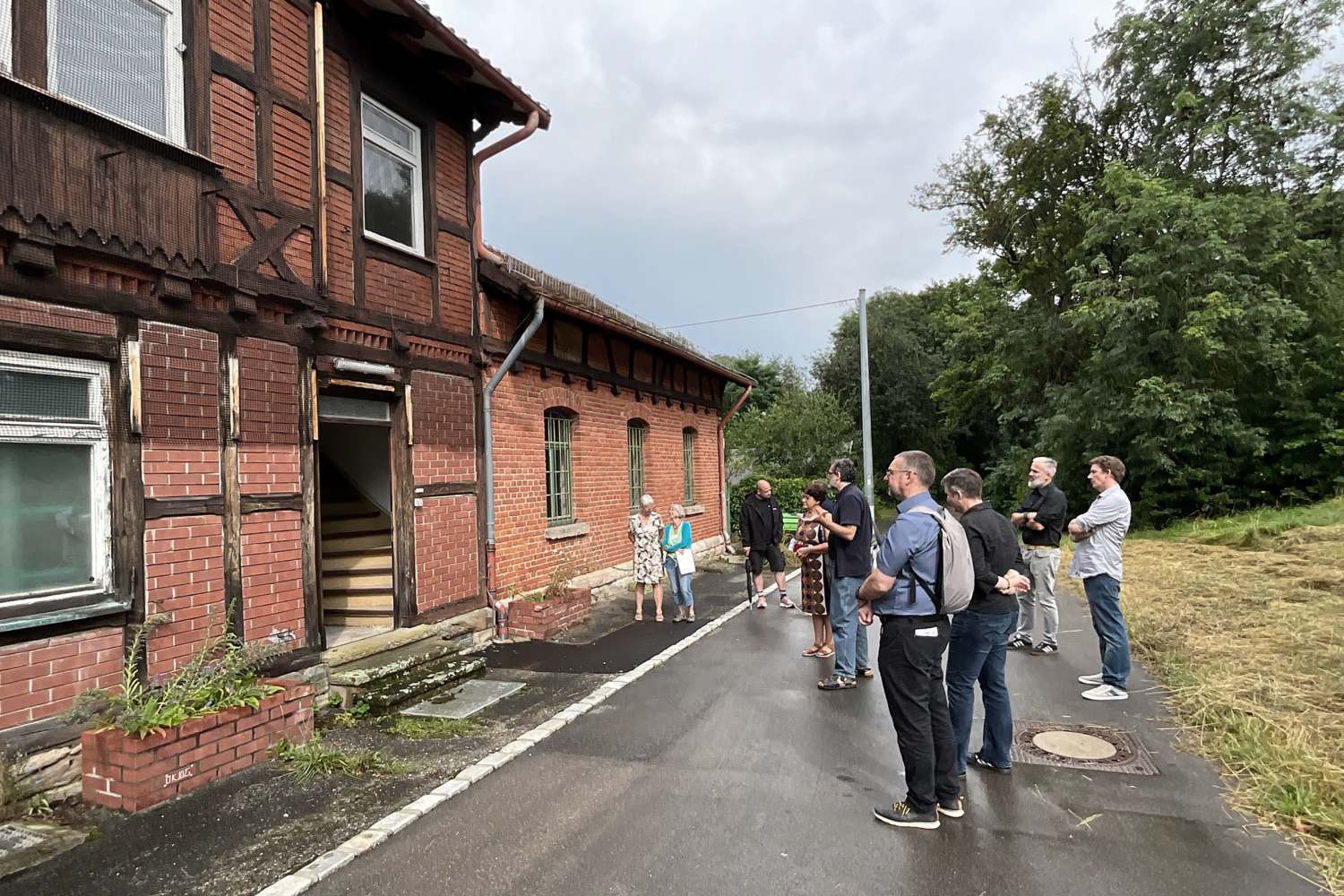 Besuch der Landespolitik im Garnisonschützenhaus: Zukunftspläne für ein Kulturdenkmal (1)